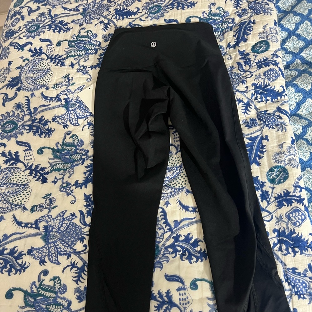 Wunder Under HR crop 23”